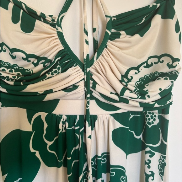 Metropark Green and Cream Patterned Dress - Picture 7 of 9